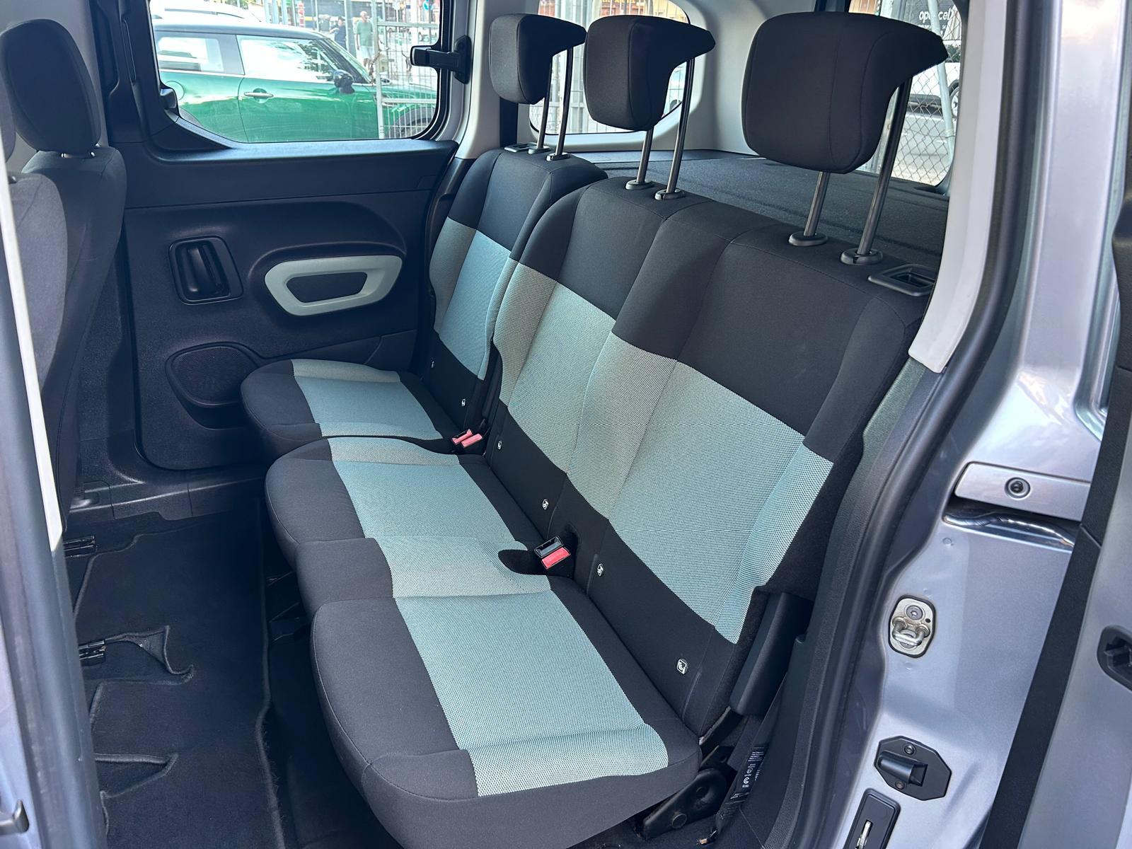 Coche 174