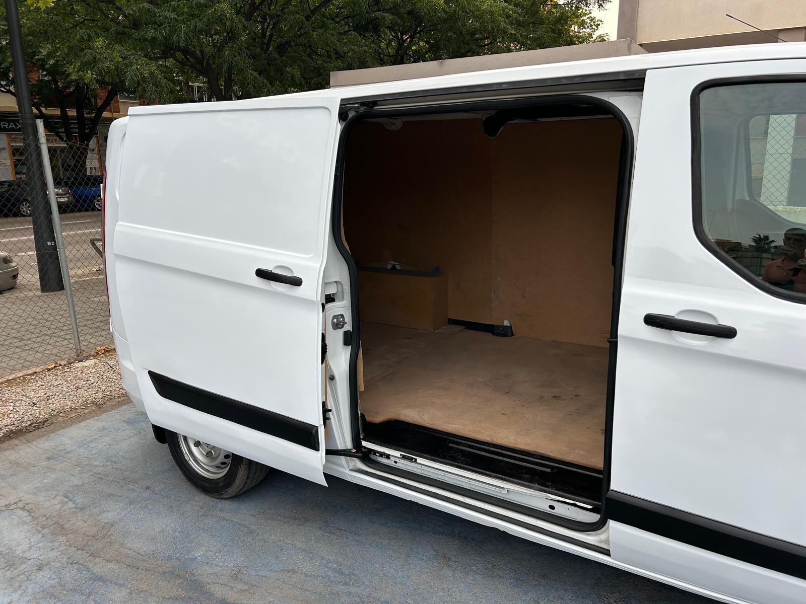 Coche 219
