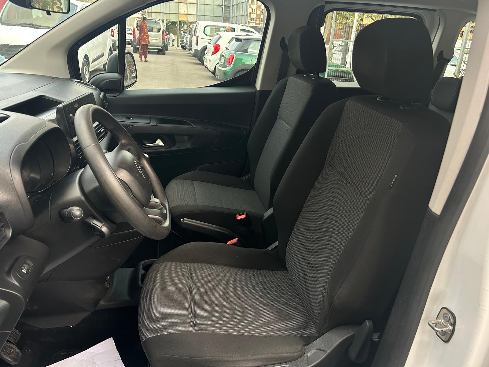 Coche 240