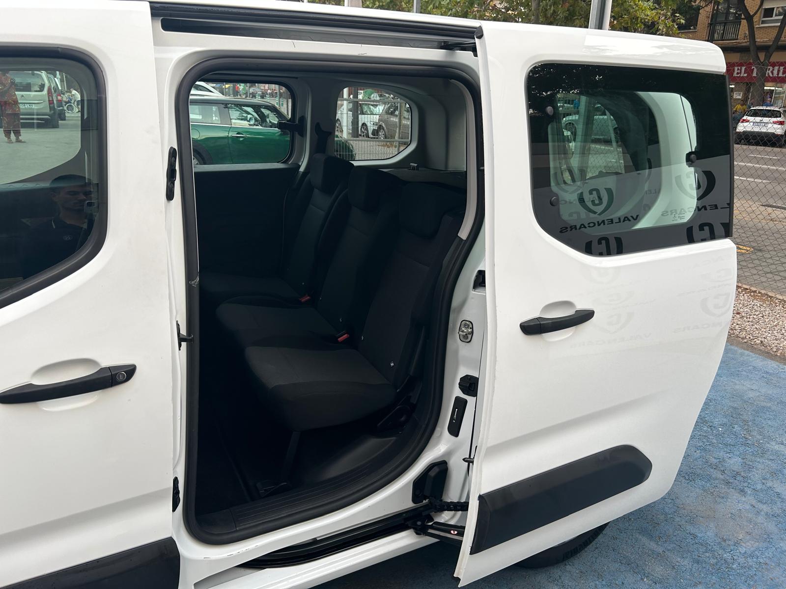 Coche 236