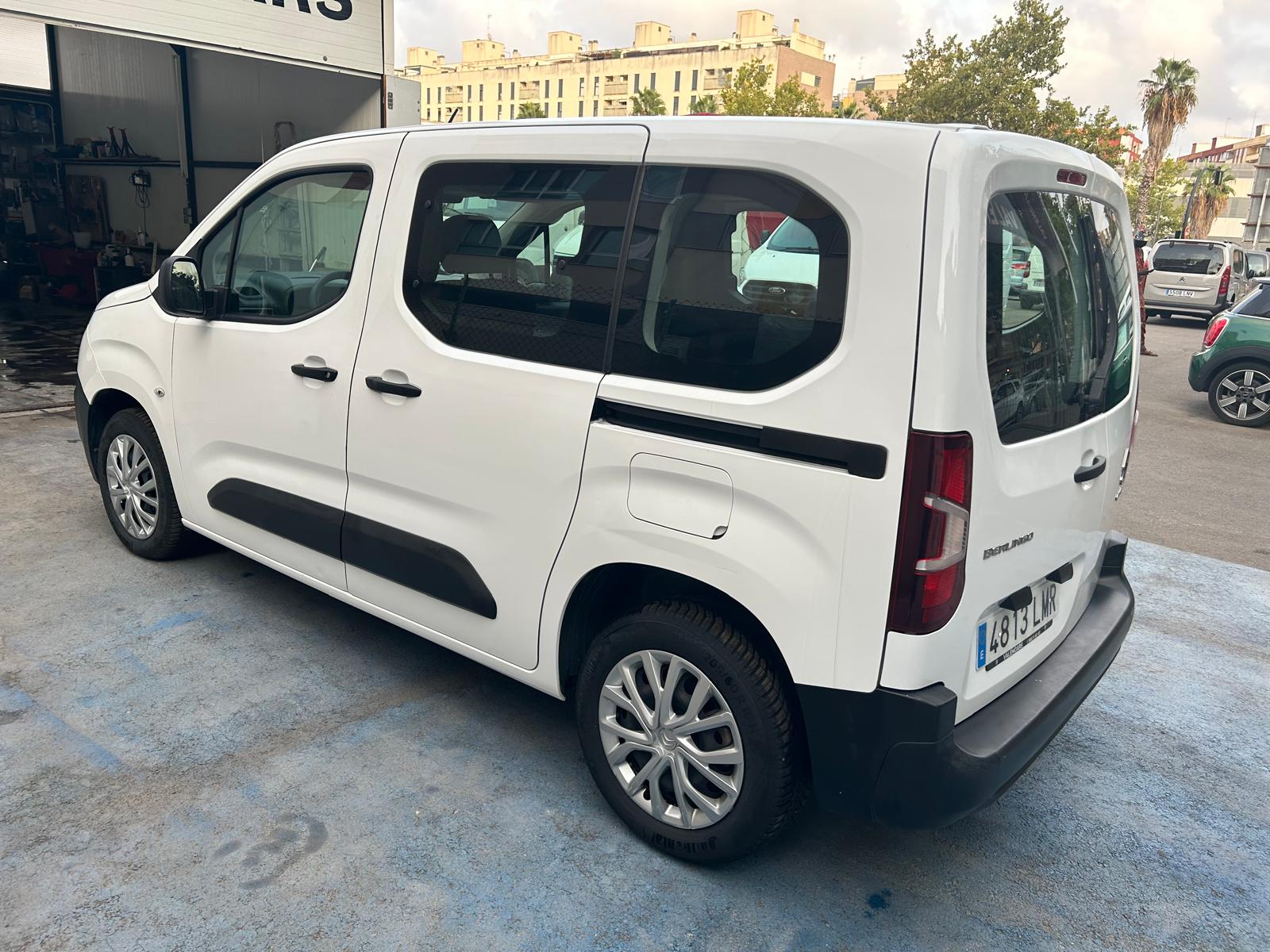Coche 232
